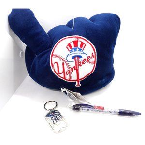 Vtg. NY Yankees MLB Plush Glove, Pen, Key Tag Bottle Opener NOS